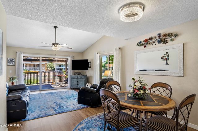 671 LEISURE WORLD --, Mesa, AZ 85206