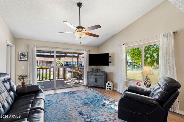 671 LEISURE WORLD --, Mesa, AZ 85206