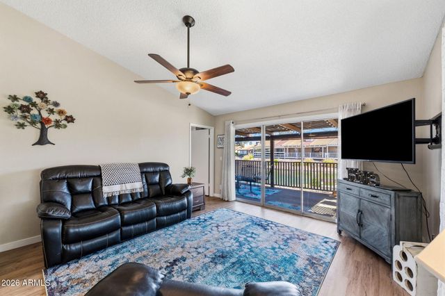 671 LEISURE WORLD --, Mesa, AZ 85206