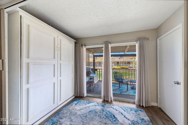 671 LEISURE WORLD --, Mesa, AZ 85206