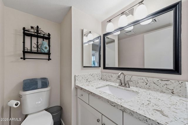 671 LEISURE WORLD --, Mesa, AZ 85206