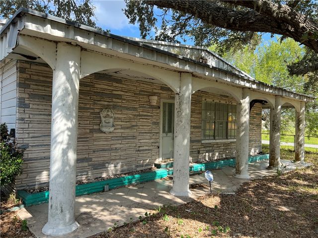 1146 N Mccampbell St, Aransas Pass, TX 78336