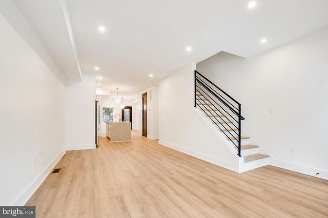 1431 MONROE ST NW, Washington, DC 20010