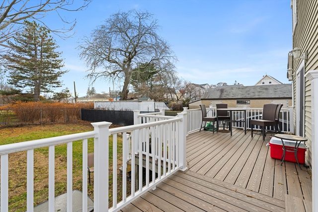 7 Vining Ct 2, Woburn, MA 01801