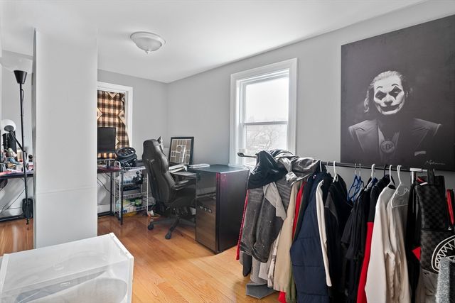 7 Vining Ct 2, Woburn, MA 01801