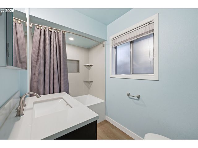 8855 Sw OMARA St, Portland, OR 97223