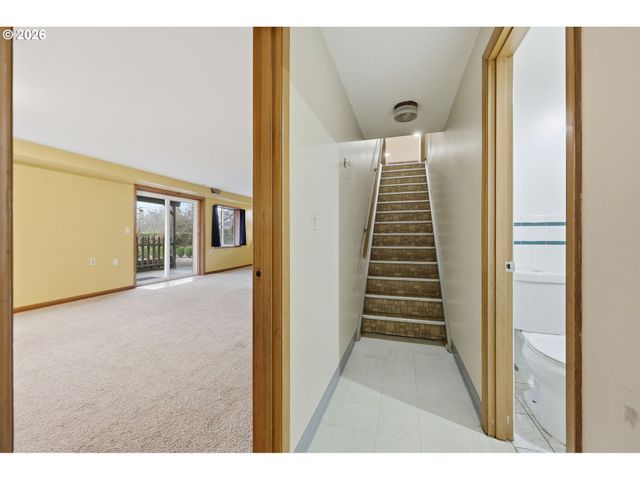 8855 Sw OMARA St, Portland, OR 97223