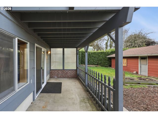 8855 Sw OMARA St, Portland, OR 97223