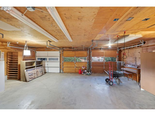 8855 Sw OMARA St, Portland, OR 97223