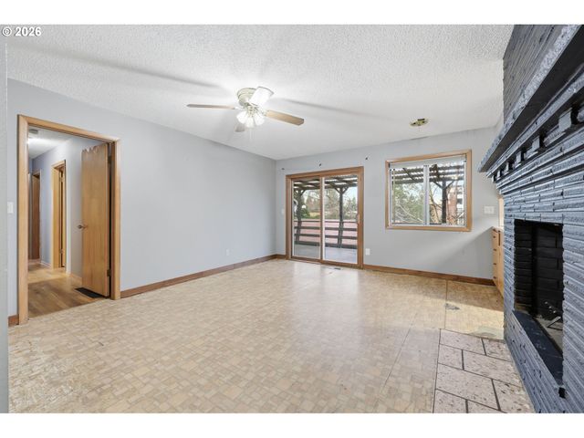 8855 Sw OMARA St, Portland, OR 97223