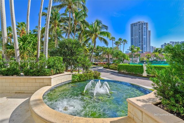 21050 Point Pl 302, Aventura, FL 33180