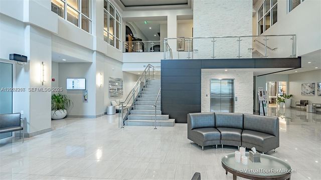 21050 Point Pl 302, Aventura, FL 33180