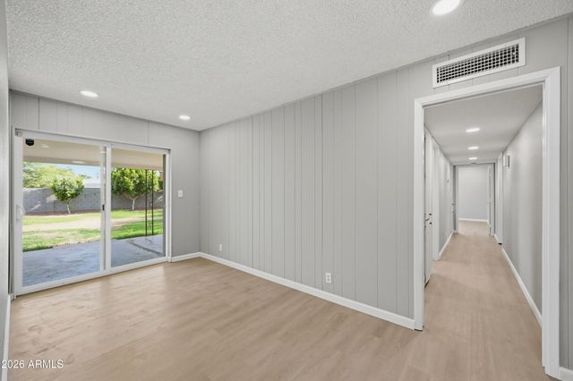 1221 E ELM Street, Phoenix, AZ 85014