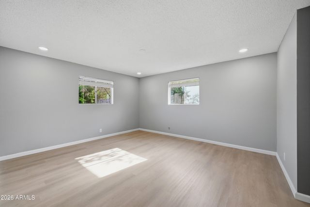 1221 E ELM Street, Phoenix, AZ 85014