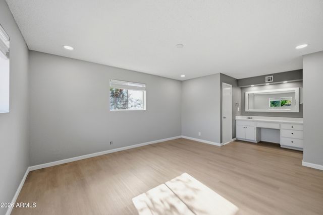 1221 E ELM Street, Phoenix, AZ 85014