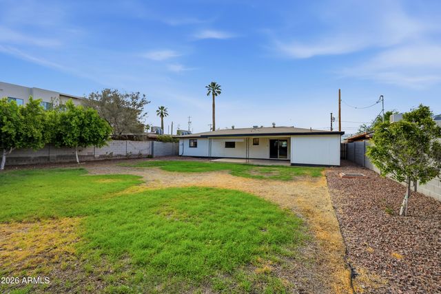 1221 E ELM Street, Phoenix, AZ 85014