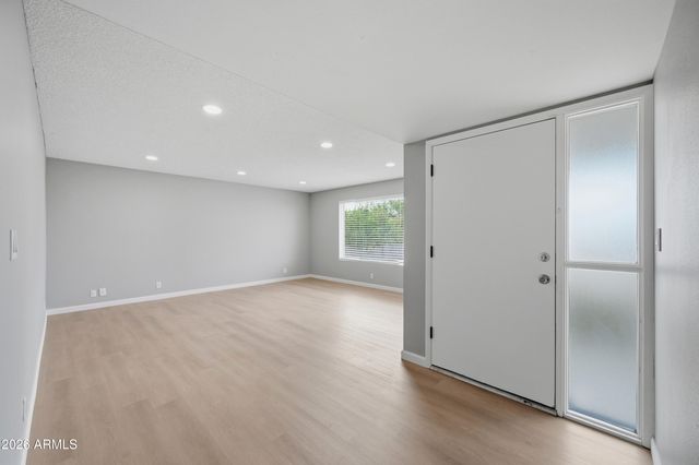 1221 E ELM Street, Phoenix, AZ 85014