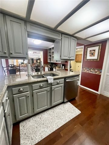 420 Skyline Drive, Russellville, AR 72802