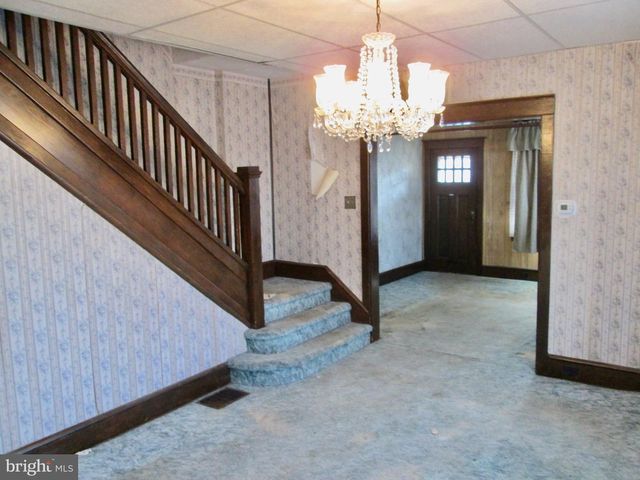 701 ALTON AVE, Reading, PA 19605