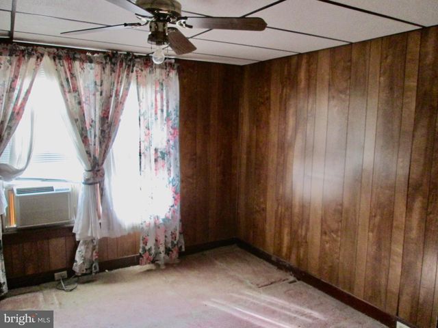 701 ALTON AVE, Reading, PA 19605