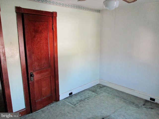 701 ALTON AVE, Reading, PA 19605