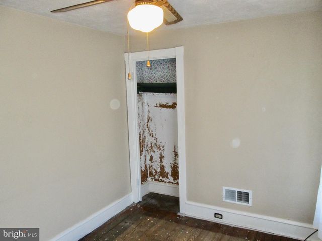 701 ALTON AVE, Reading, PA 19605