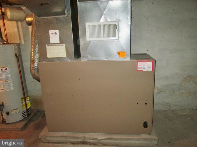 701 ALTON AVE, Reading, PA 19605