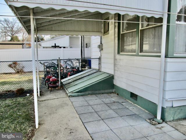 701 ALTON AVE, Reading, PA 19605