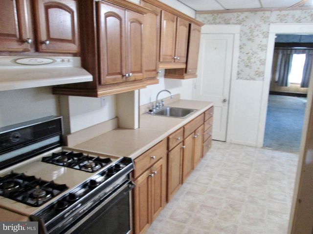 701 ALTON AVE, Reading, PA 19605