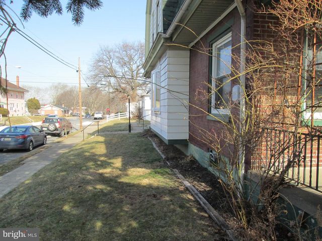 701 ALTON AVE, Reading, PA 19605