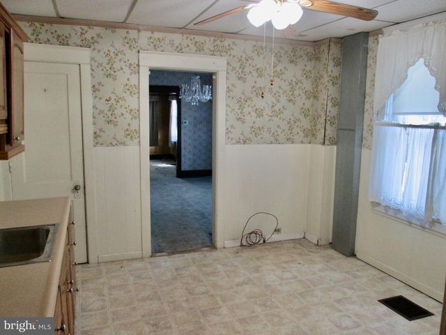 701 ALTON AVE, Reading, PA 19605