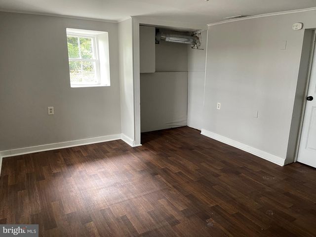 215 CHAPEL AVE, Parkesburg, PA 19365