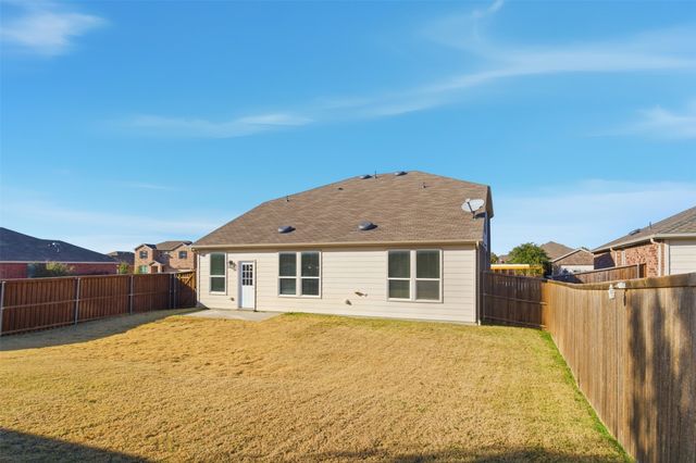 1700 Vernon Drive, Aubrey, TX 76227