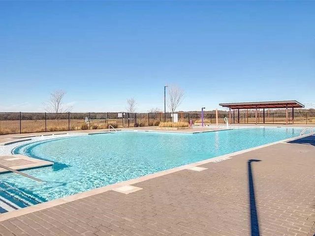 1700 Vernon Drive, Aubrey, TX 76227