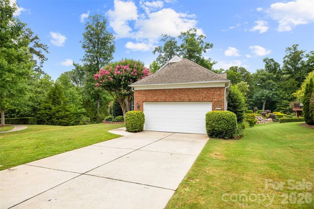56122 Finches Court, Fort Mill, SC 29707