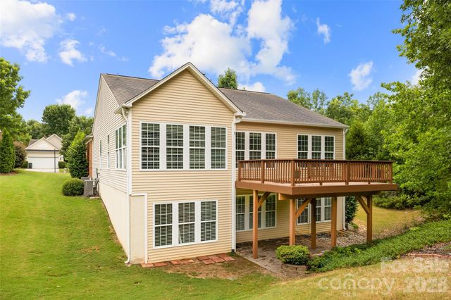 56122 Finches Court, Fort Mill, SC 29707