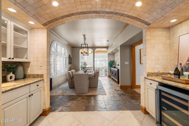 149 N COUNTRY CLUB Drive, Phoenix, AZ 85014