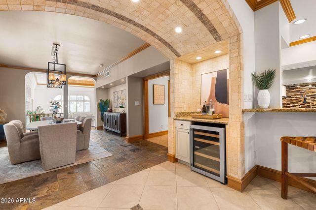 149 N COUNTRY CLUB Drive, Phoenix, AZ 85014