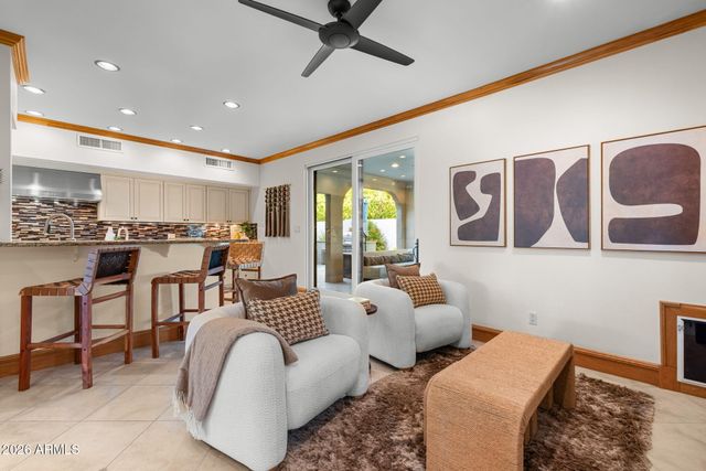 149 N COUNTRY CLUB Drive, Phoenix, AZ 85014