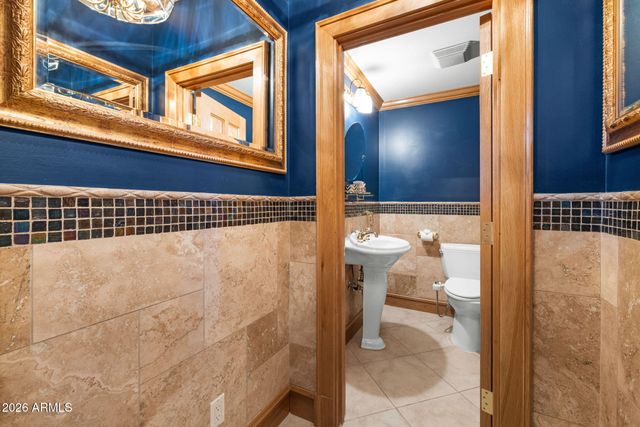 149 N COUNTRY CLUB Drive, Phoenix, AZ 85014