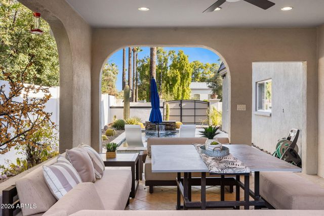 149 N COUNTRY CLUB Drive, Phoenix, AZ 85014