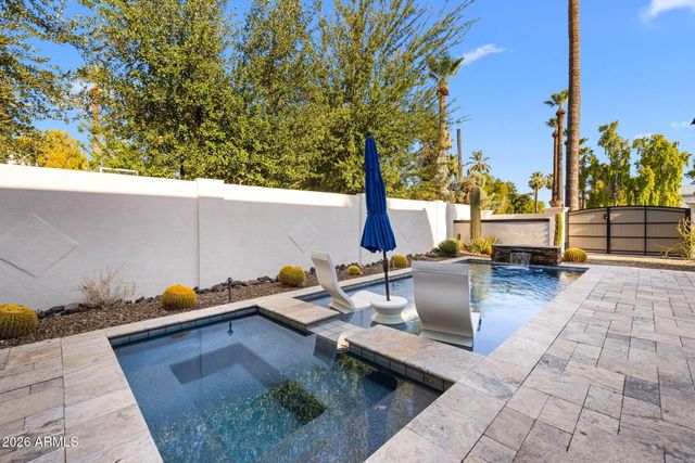 149 N COUNTRY CLUB Drive, Phoenix, AZ 85014