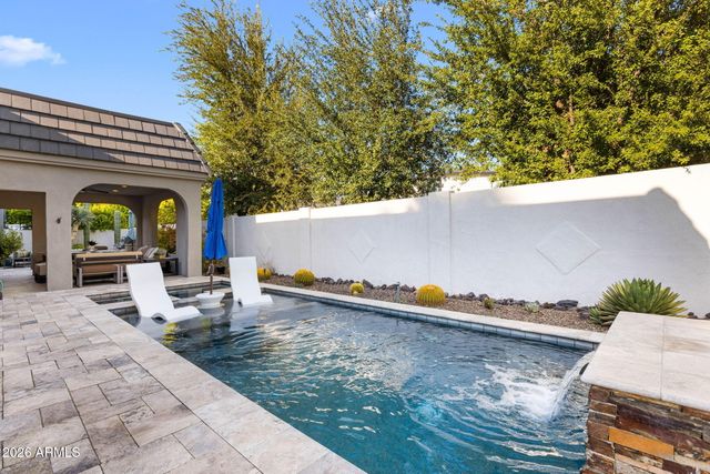 149 N COUNTRY CLUB Drive, Phoenix, AZ 85014