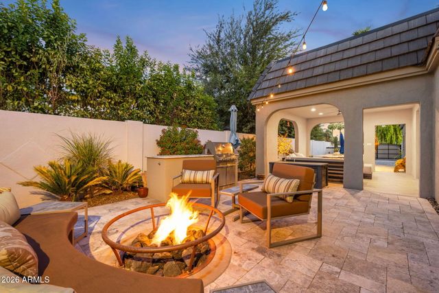 149 N COUNTRY CLUB Drive, Phoenix, AZ 85014