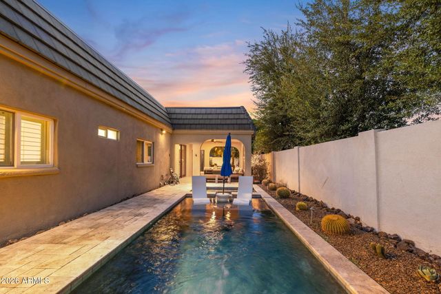 149 N COUNTRY CLUB Drive, Phoenix, AZ 85014