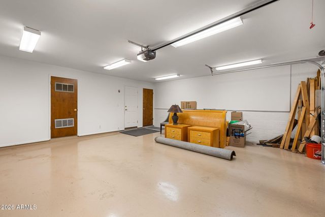 149 N COUNTRY CLUB Drive, Phoenix, AZ 85014