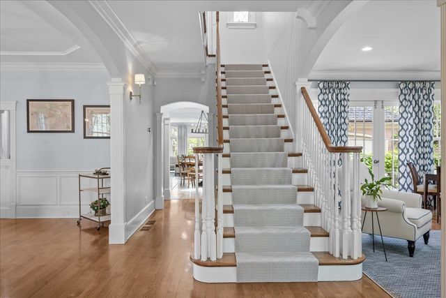 127 Glenwood Avenue, Winnetka, IL 60093