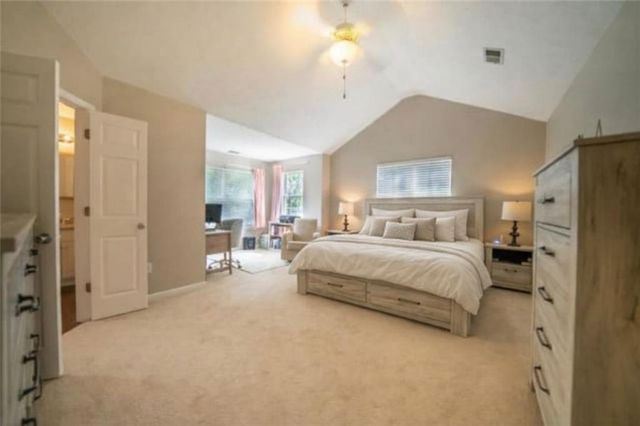 11070 Crabapple Lake Drive, Roswell, GA 30076