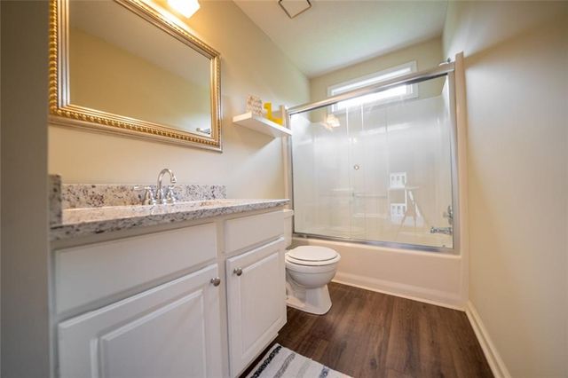 11070 Crabapple Lake Drive, Roswell, GA 30076