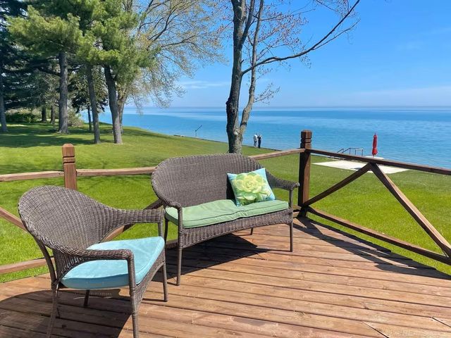 8723 Lakeshore Road, Worth Twp, MI 48450